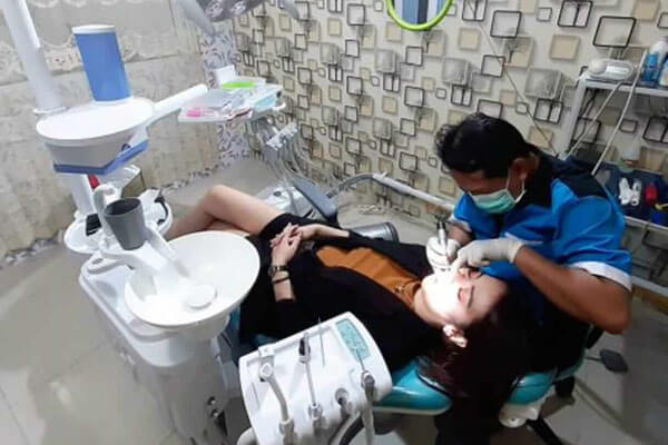dokter gigi profesional tangerang